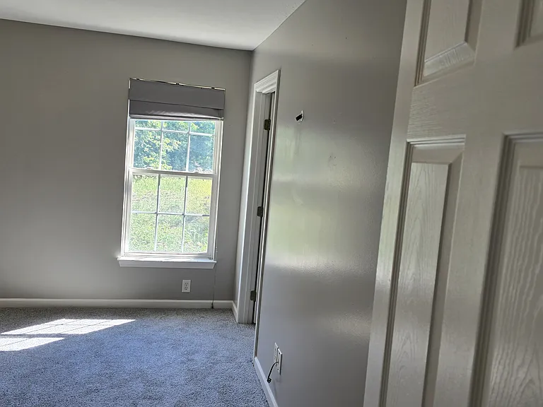 2933 Stratford Way — Photo 16