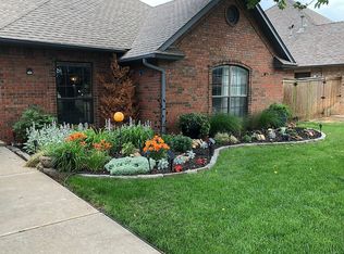 9936 Sudbury Rd, Yukon, OK 73099