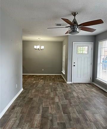 5th image of 3707 39th St