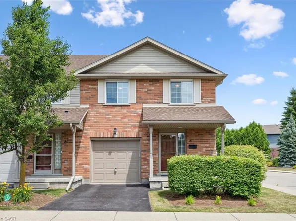 15 Gregg Ct #6, Kitchener, ON N2A 4H7