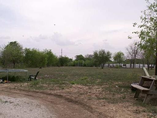 2nd image of 612 BRIGGS AVE