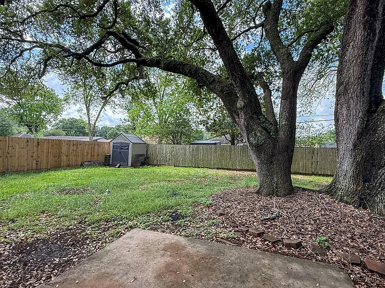 6007 Dryad Dr — Photo 21