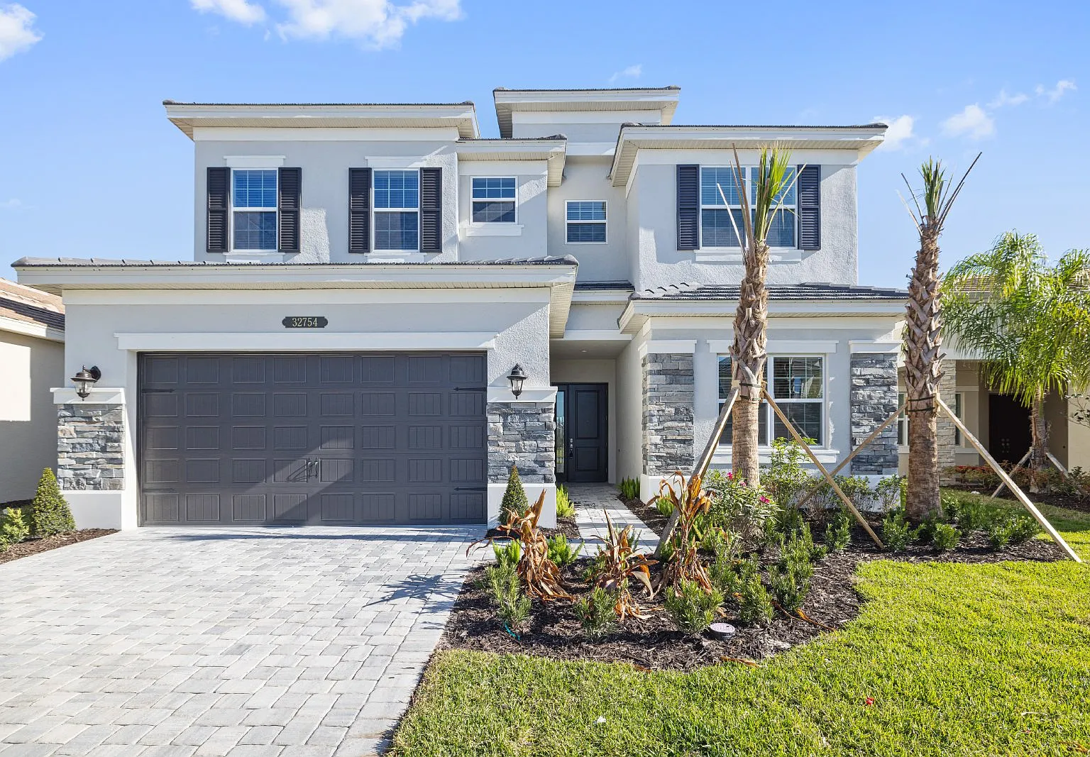 5 bed, 5.0 bath, 3307 sqft, $4,000 — Photo 4