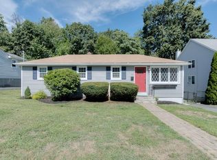 53 Glezen St, Worcester, MA 01604
