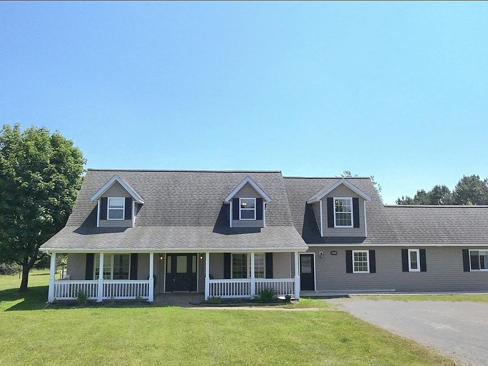 1st image of 663 Valleyfield Rd