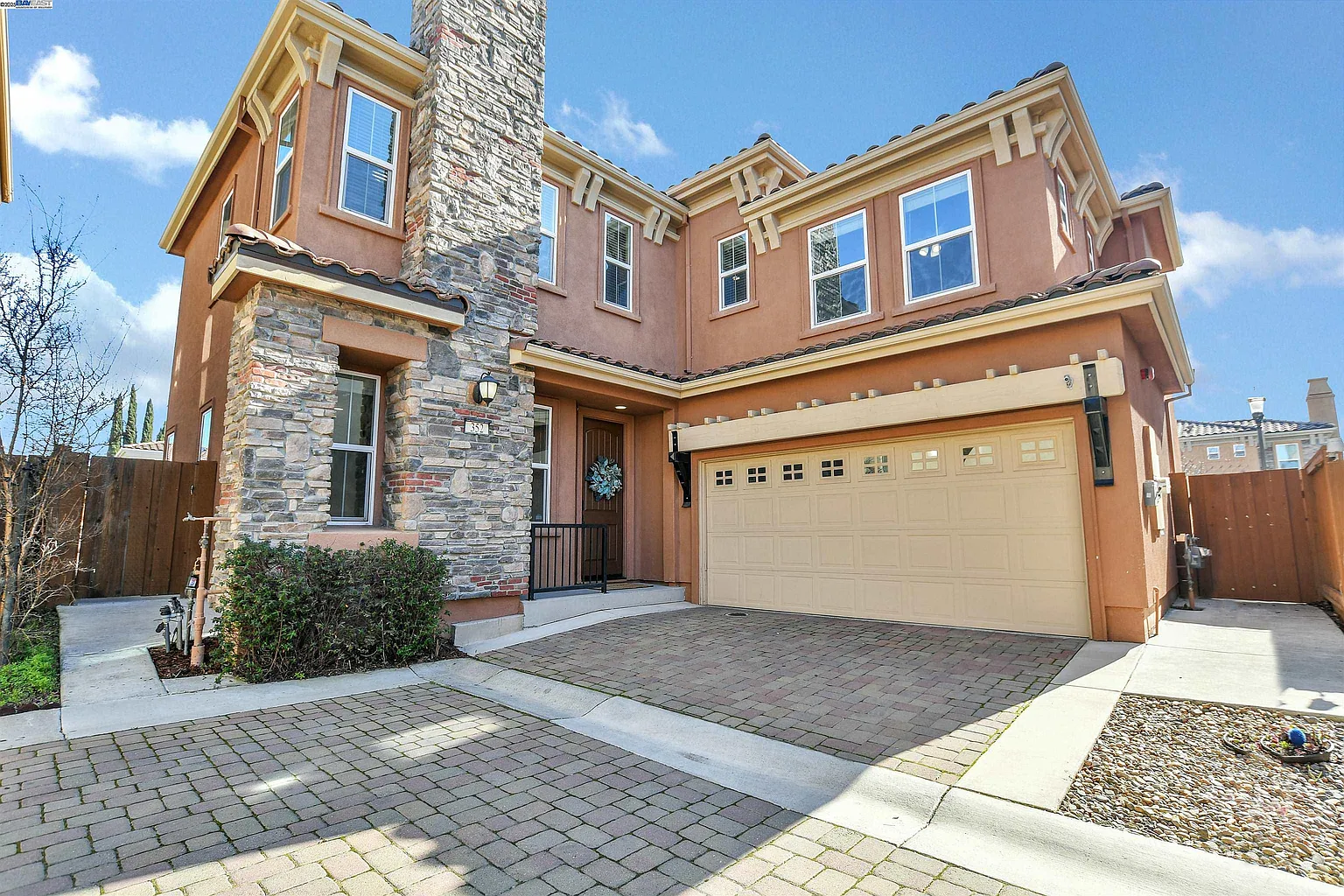 352 Cortona Way photo 1