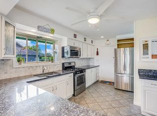 7276 Aina Pono St, Kapaa, HI 96746
