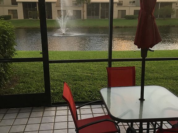 3rd image of 5285 Monterey Cir #B