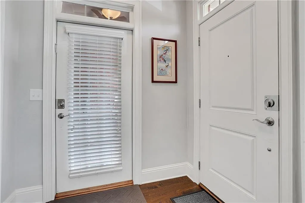 2300 Peachford Rd — Photo 2