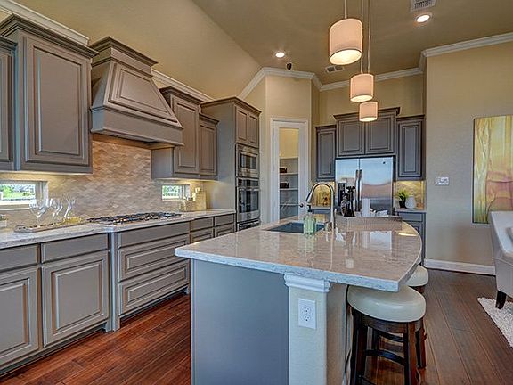 4th image of 351 Long Meadow Way