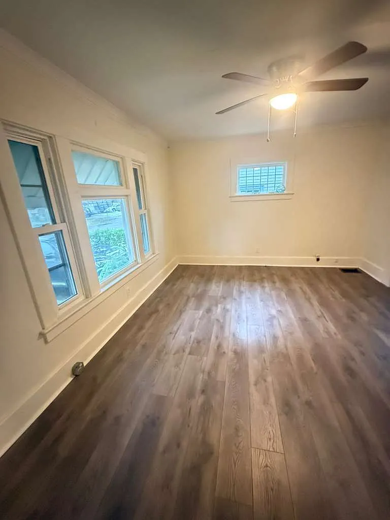 1 bed, $1,000 — Photo 4