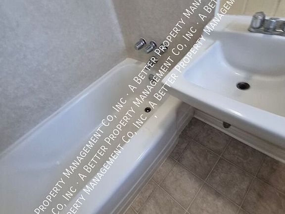 5th image of 1060 Mira Mar Ave APT 5