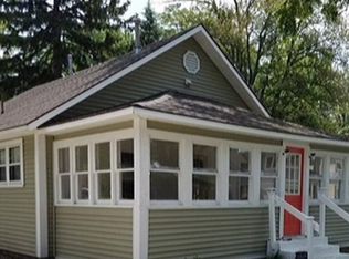 17538 Valley City Ave, Spring Lake, MI 49456