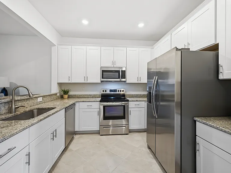 14239 Pine Lodge Ln — Photo 2