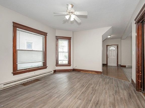 5th image of 518 Washington Ave #1