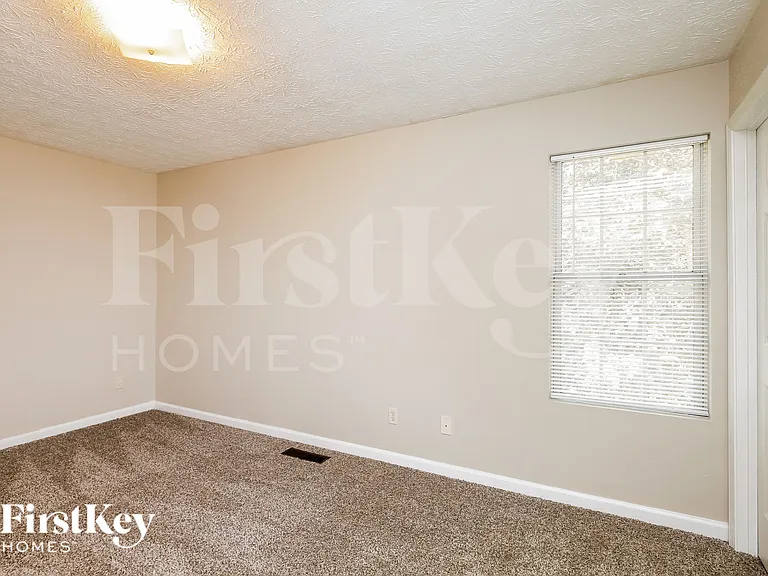5098 Bird Rd — Photo 11