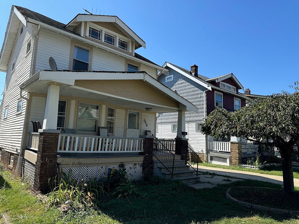 1st image of 3426 W 132nd St