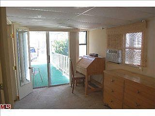 4th image of 193 Mercury St