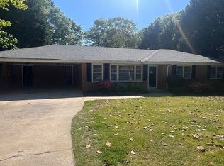 194 Buena Vista St, Winder, GA 30680