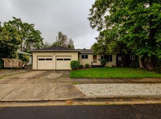 1300 Fortune Dr, Medford, OR