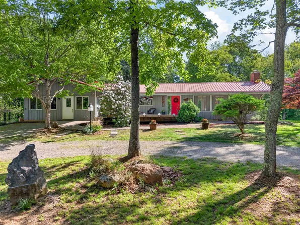 413 Alpine Rd, Newport, VA 24128