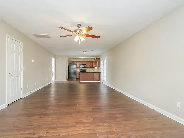 4465 Winton Dr — Photo 8
