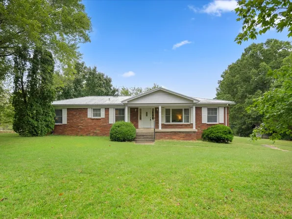 1125 Timber Ridge Rd, Charlotte, TN 37036