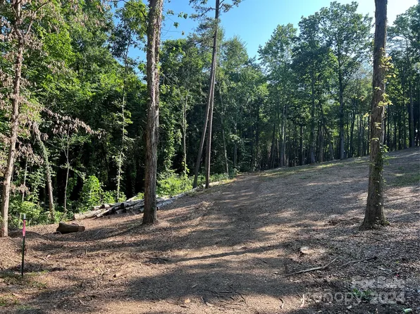 719 8th Ave SE, Hickory, NC 28602