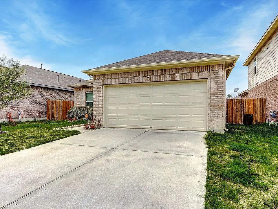 7411 Foxwaithe Ln