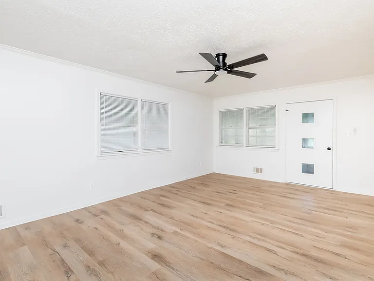 3775 Wheeler Ave — Photo 12