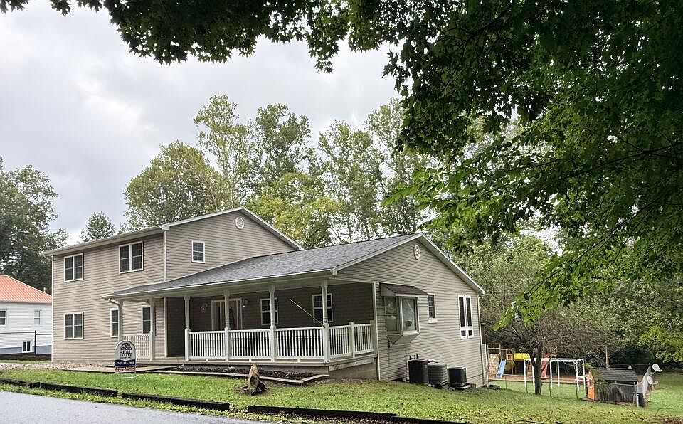 1st image of 2439 Taylor Hill Rd