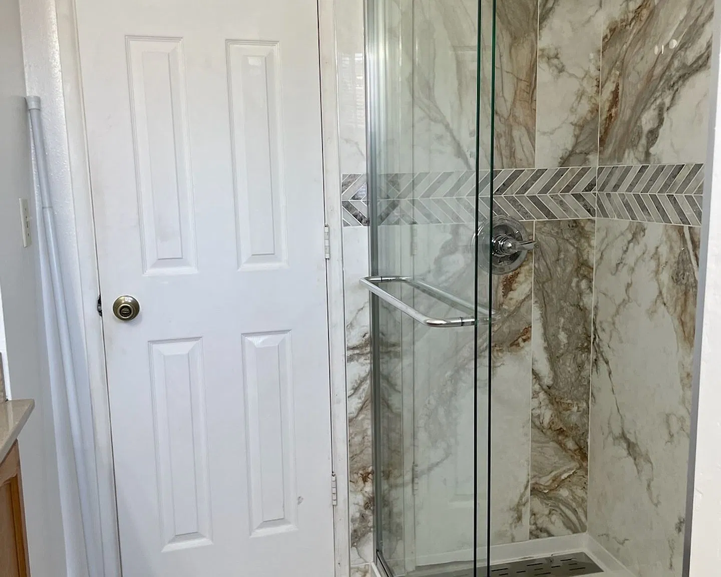 1 bed 1 bath in Fullerton — Photo 1