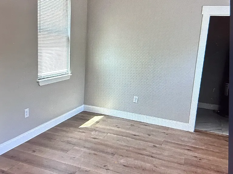 5800 Lake Elton Rd — Photo 6