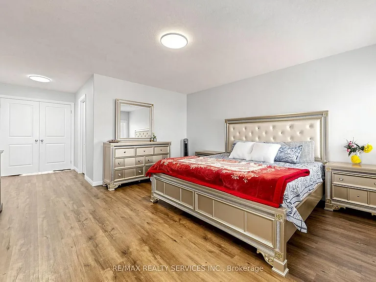 291 Hardcastle Dr — Photo 21