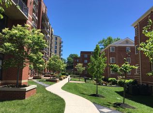 Woodbury Park at Courthouse, Arlington, VA 22201
