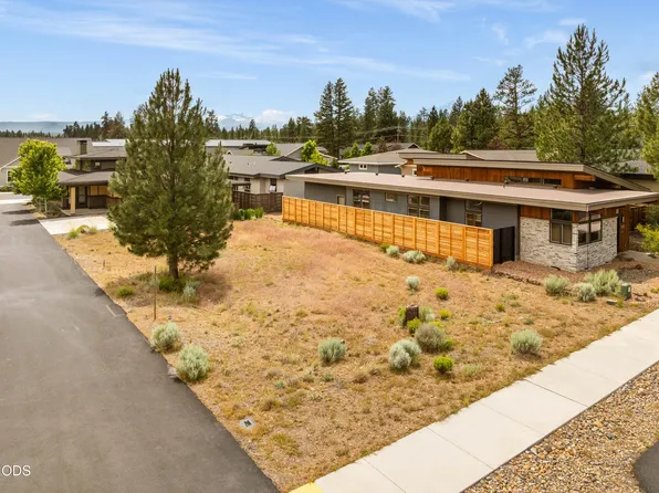 283 W Heising Dr, Sisters, OR 97759