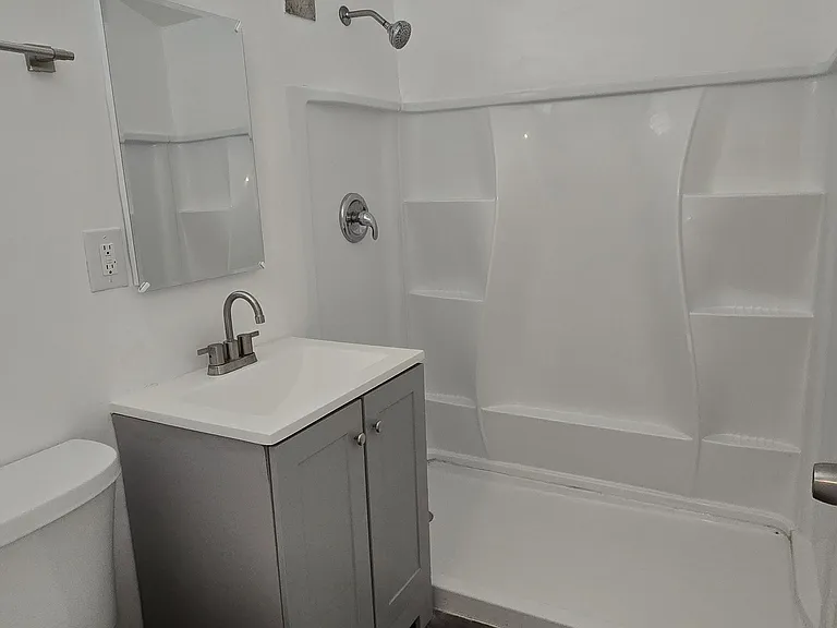144 E Avenue Q — Photo 14