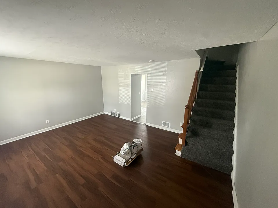 3413 Chauncey Ave