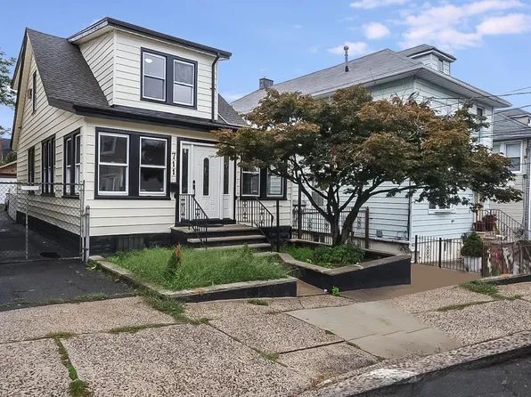 711 74th Street image 4 of 30