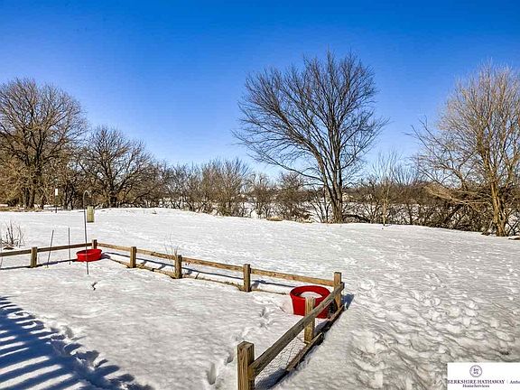 2nd image of 15202 Chalco Pointe Dr