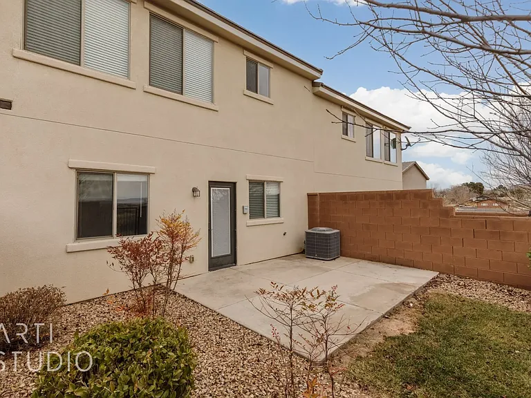 355 W 200 S #122 — Photo 4