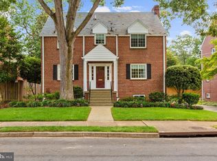 1400 21st St S, Arlington, VA 22202