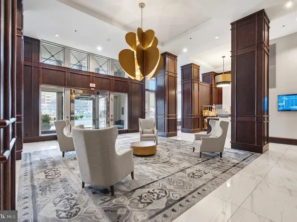 5809 Nicholson Ln APT 110, North Bethesda, MD 20852