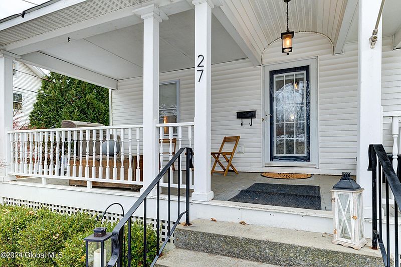 2nd image of 27 Ellsworth Avenue