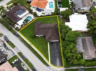 11990 SW 24th Ter, Miami, FL 33175