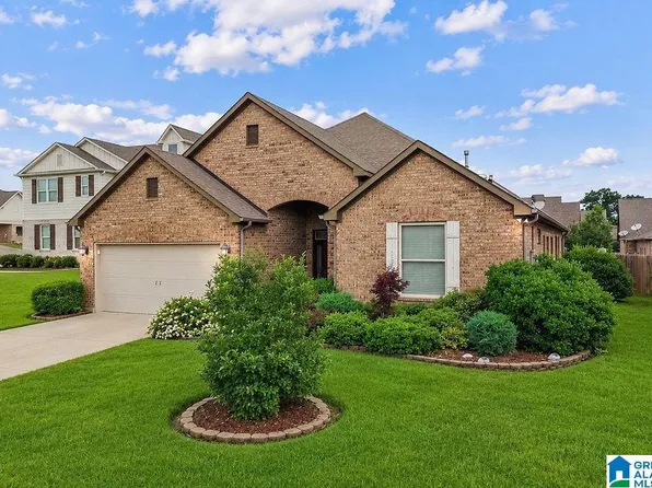 612 Round Rd, Maylene, AL 35114