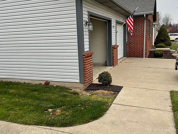3rd image of 225 Valleywoods Dr #2