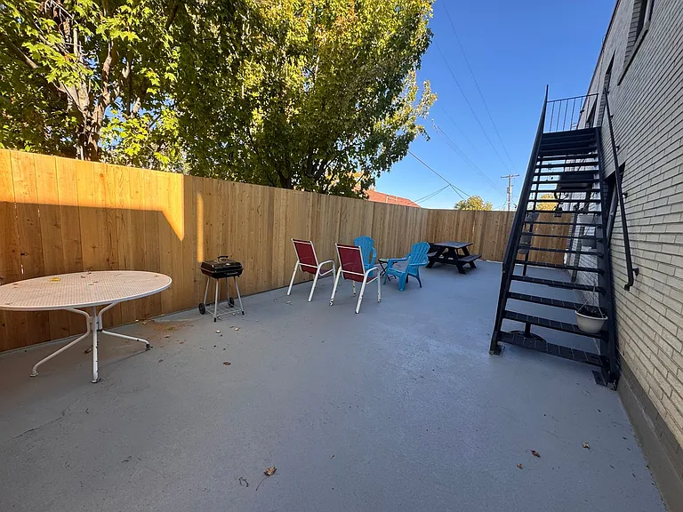 1806 W Pacific Ave — Photo 8
