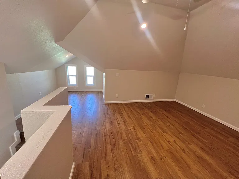 1515 Stony Point Rd — Photo 17