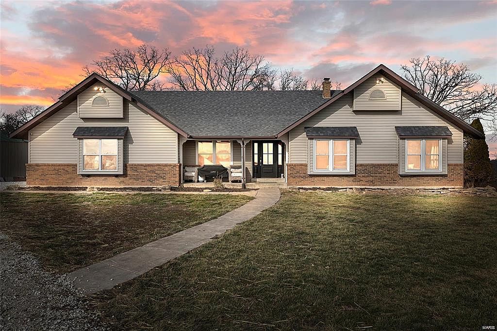 2101 W Outer Hwy 61, Moscow Mills, MO 63362 Zillow